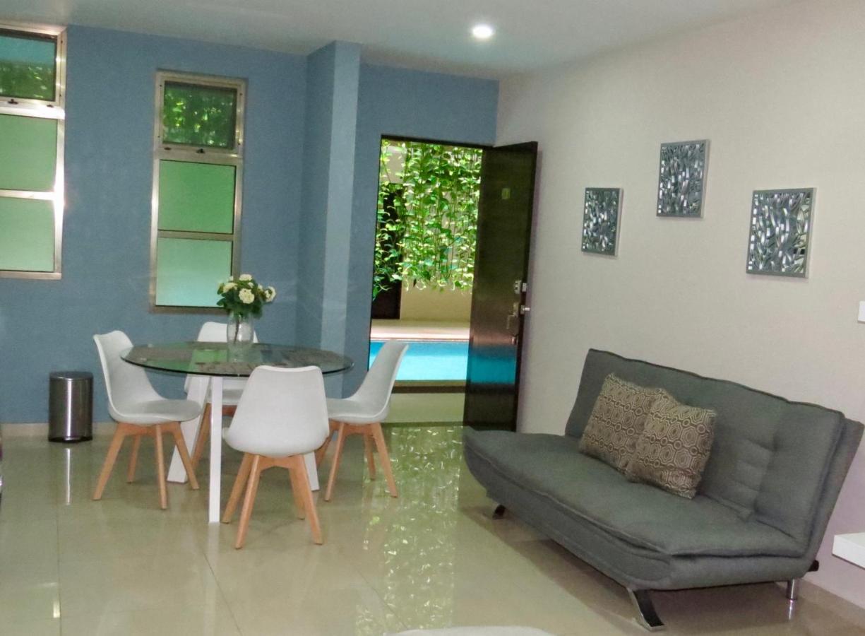Palmarena Rooms & Residences - Long Stay Comfort With Parking, Sauna, Gym & Pool - Steps From 5Th Avenue Playa del Carmen Kültér fotó