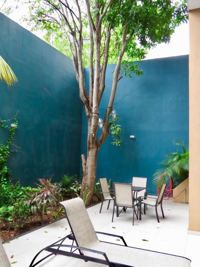 Palmarena Rooms & Residences - Long Stay Comfort With Parking, Sauna, Gym & Pool - Steps From 5Th Avenue Playa del Carmen Kültér fotó
