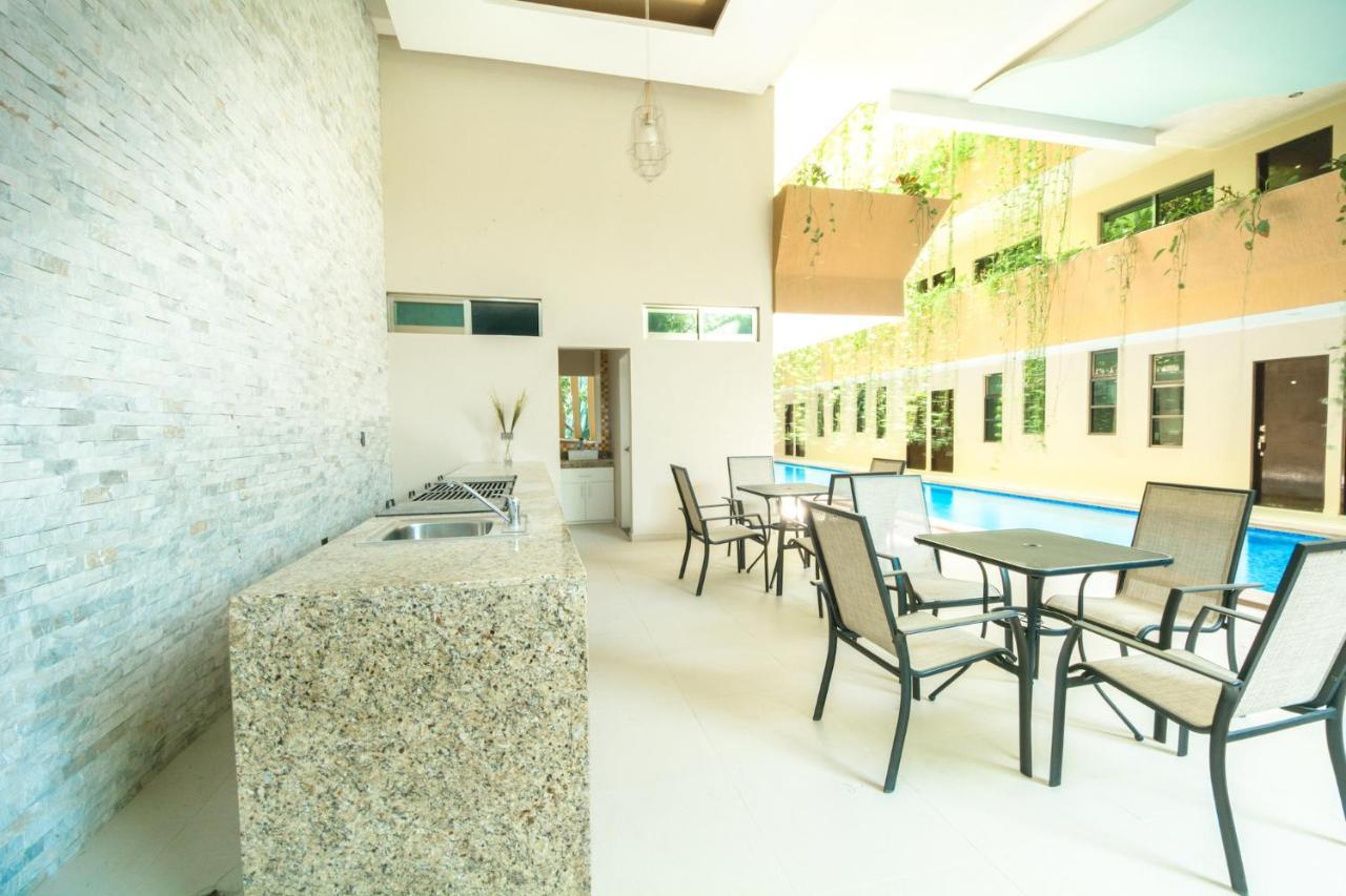 Palmarena Rooms & Residences - Long Stay Comfort With Parking, Sauna, Gym & Pool - Steps From 5Th Avenue Playa del Carmen Kültér fotó